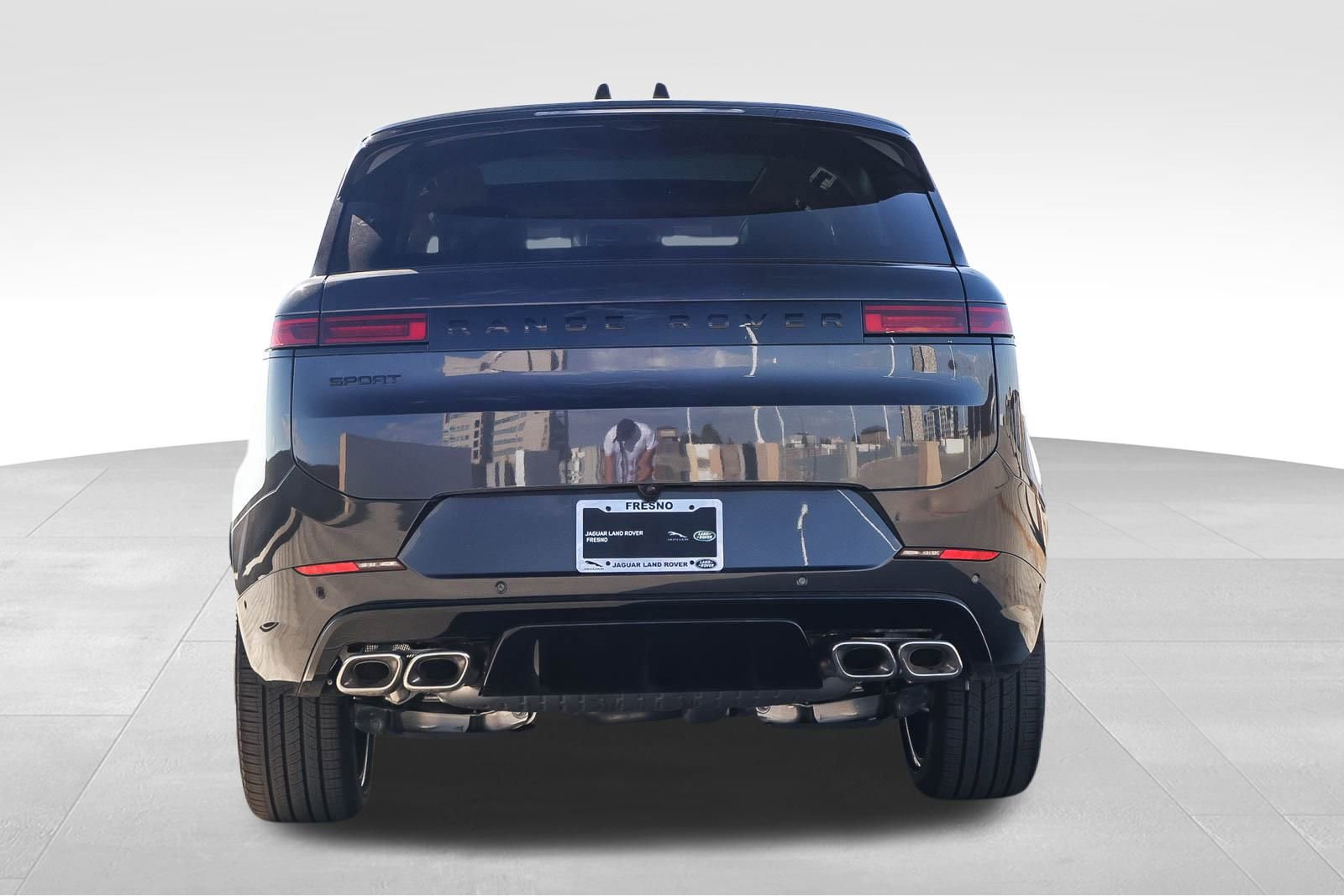 New 2025 Land Rover Range Rover Sport Dynamic SE image 6