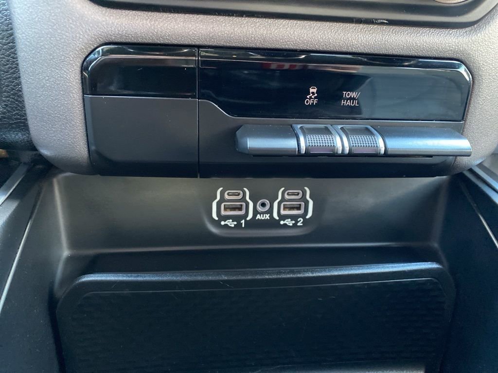 Used 2021 RAM 1500 Big Horn image 27