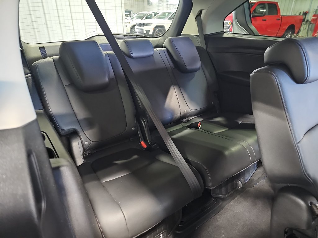 Used 2025 Honda Odyssey EX-L image 12