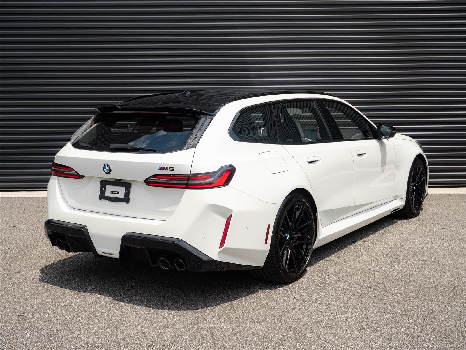 Used 2026 BMW M5 Touring w/ M Driver's Package AWD/4WD image 27
