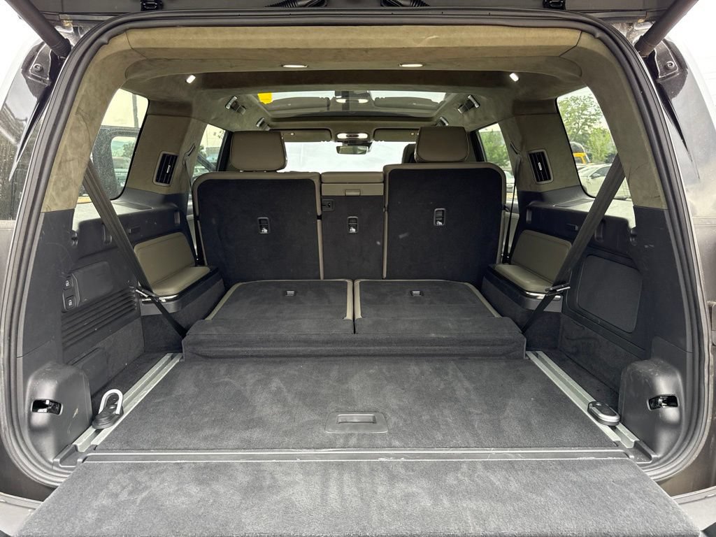Used 2023 Rivian R1S Launch Edition AWD/4WD image 16