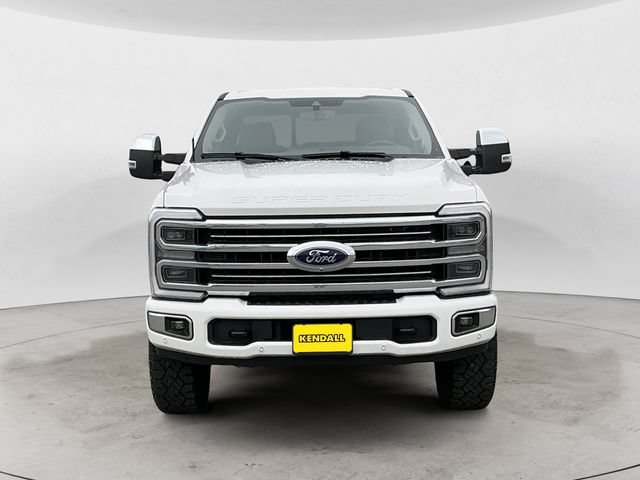 Used 2025 Ford F350 Platinum w/ Platinum Plus Package AWD/4WD image 2