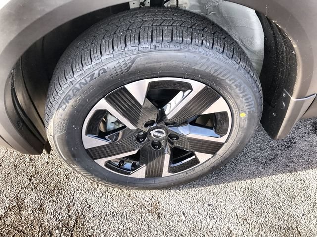 New 2026 Nissan Kicks SV w/ Cold Weather Package AWD/4WD image 10