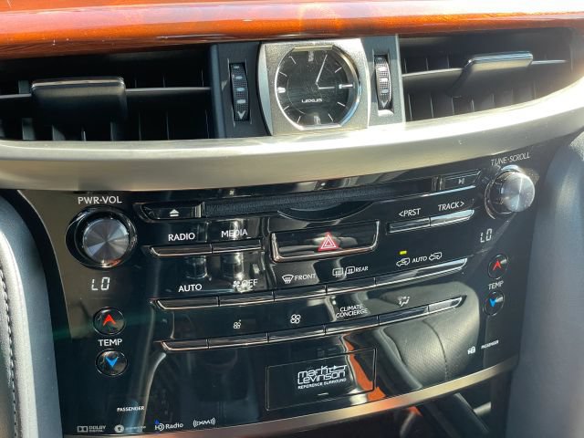 Used 2019 Lexus LX 570 4WD w/ Luxury Package image 36