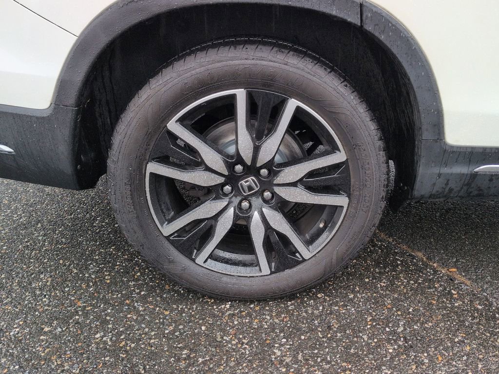 Used 2019 Honda Pilot Touring image 28