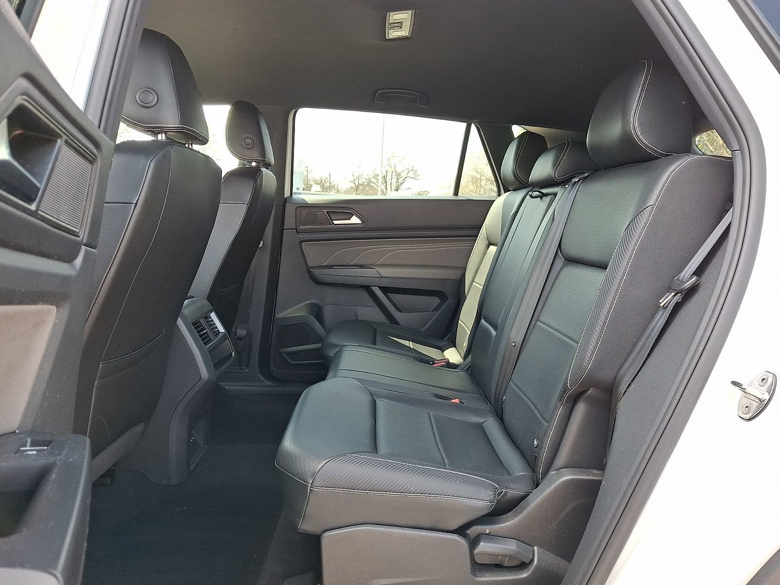 Used 2022 Volkswagen Atlas Cross Sport SE AWD/4WD image 10