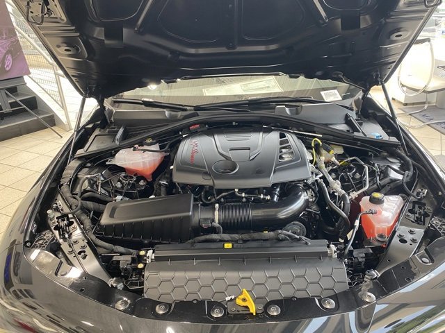 New 2025 Alfa Romeo Giulia AWD w/ Driving Assist Package image 11