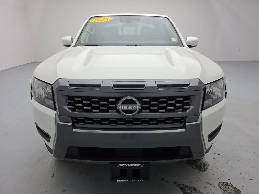 Used 2025 Nissan Frontier SV w/ SV Convenience Package image 4