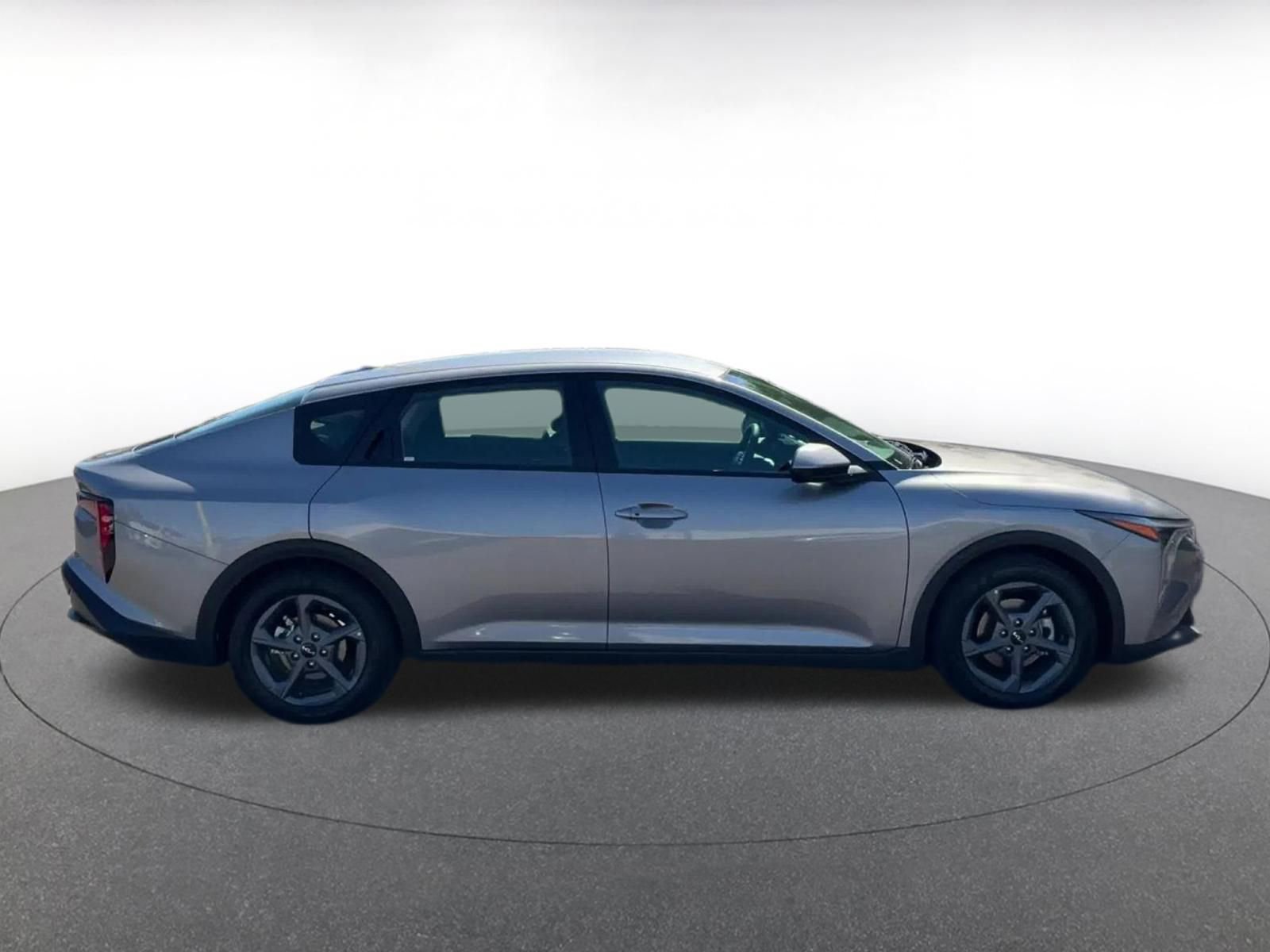 Used 2025 Kia K4 FWD image 16