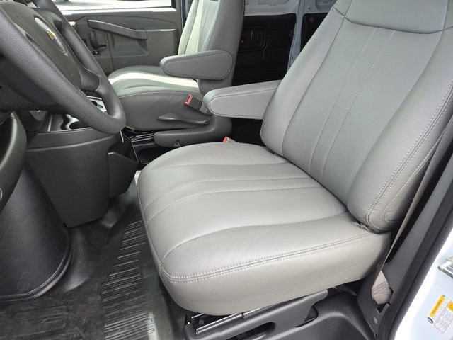 New 2026 Chevrolet Express 2500 w/ Driver Convenience Package RWD image 26