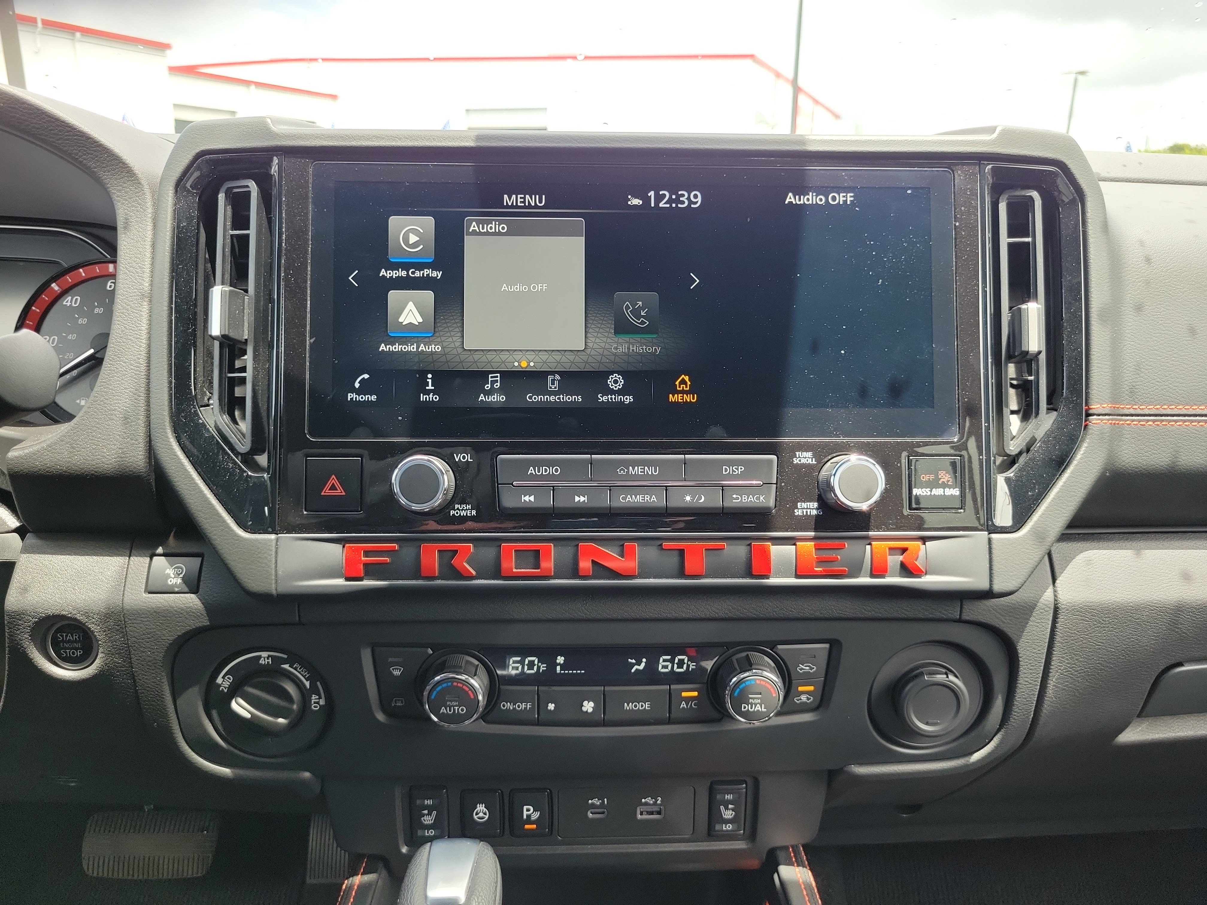 Used 2025 Nissan Frontier PRO-4X w/ Pro Convenience Package AWD/4WD image 26