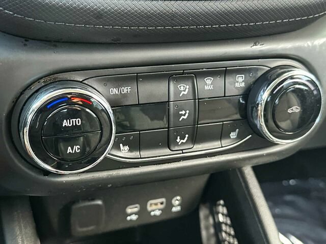 Used 2021 Chevrolet TrailBlazer LT w/ Convenience Package AWD/4WD image 24