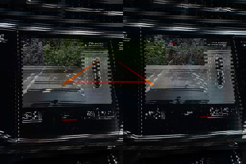 Used 2025 Audi Q7 3.0T Prestige w/ Prestige Package image 27