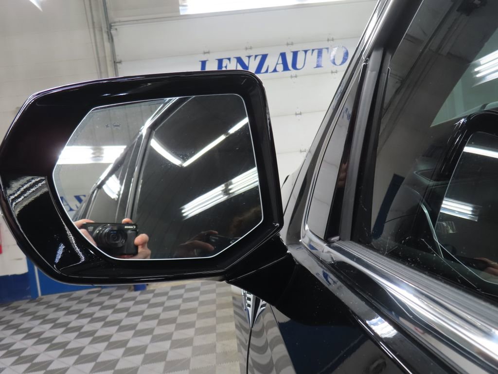 Used 2026 GMC Yukon Elevation AWD/4WD image 60