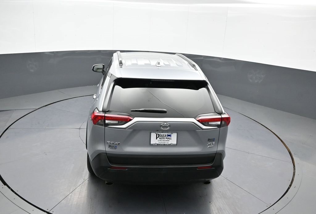 Used 2021 Toyota RAV4 XLE image 37