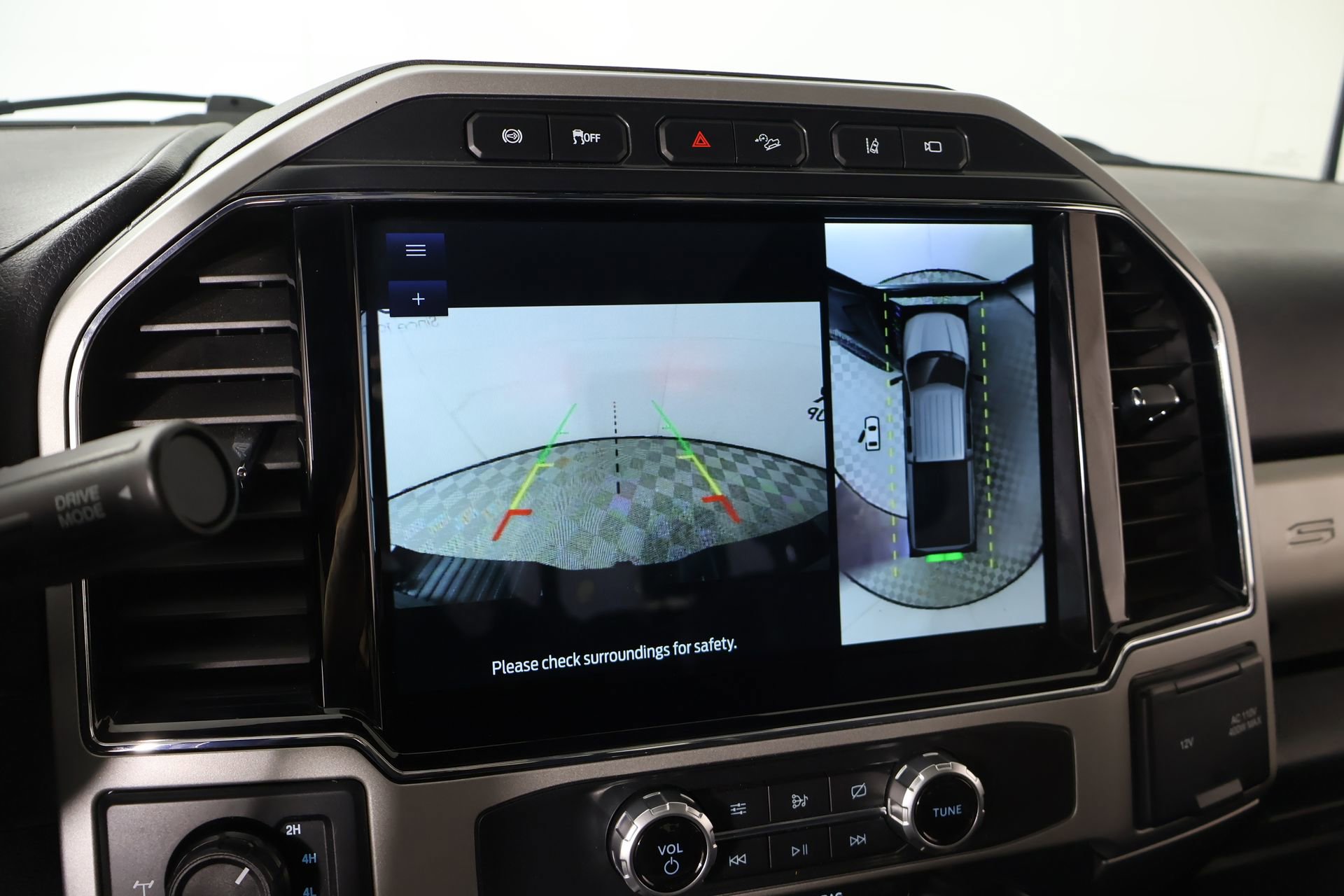 Used 2022 Ford F250 Lariat w/ Black Appearance Package image 6