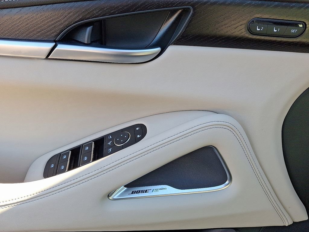 Used 2025 INFINITI QX60 Sensory w/ Vision Package image 12