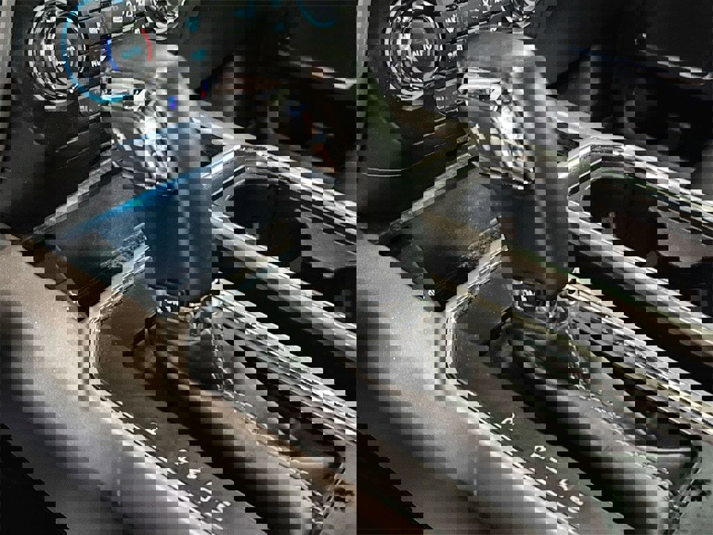 Used 2019 Ford F150 Lariat image 22