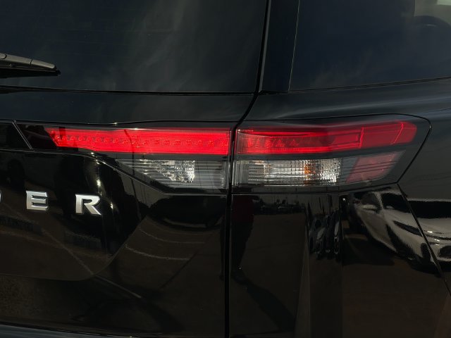 Used 2024 Nissan Pathfinder S w/ Cargo Package FWD image 30