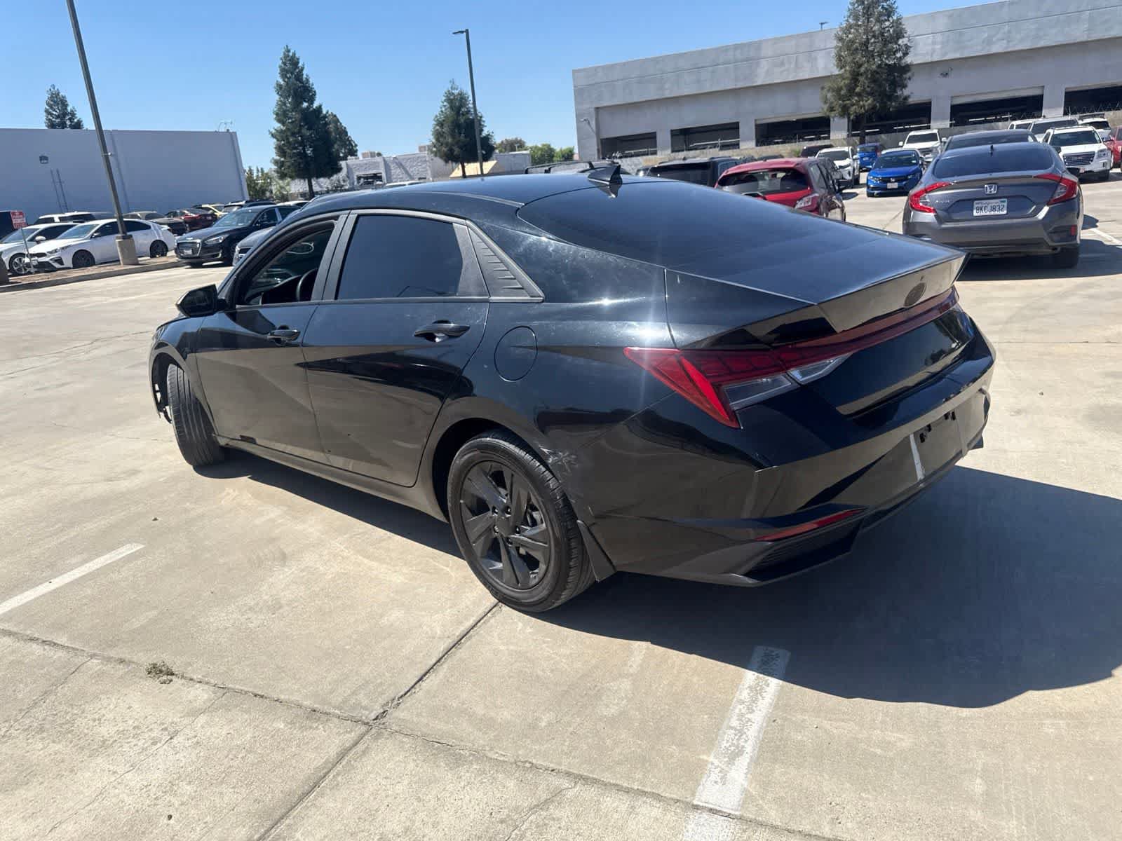 Used 2023 Hyundai Elantra Blue FWD image 7