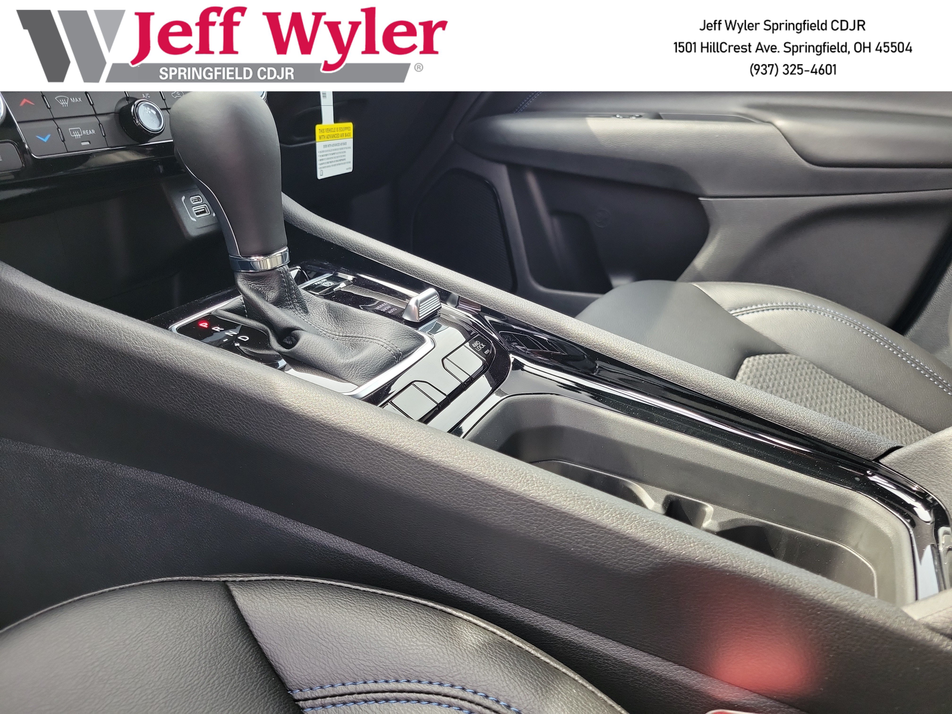 New 2026 Jeep Compass Latitude AWD/4WD image 13