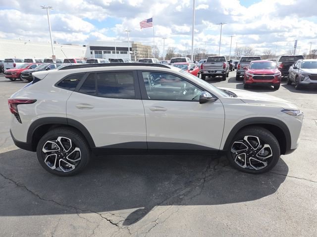 New 2026 Chevrolet Trax RS w/ Driver Confidence Package image 17