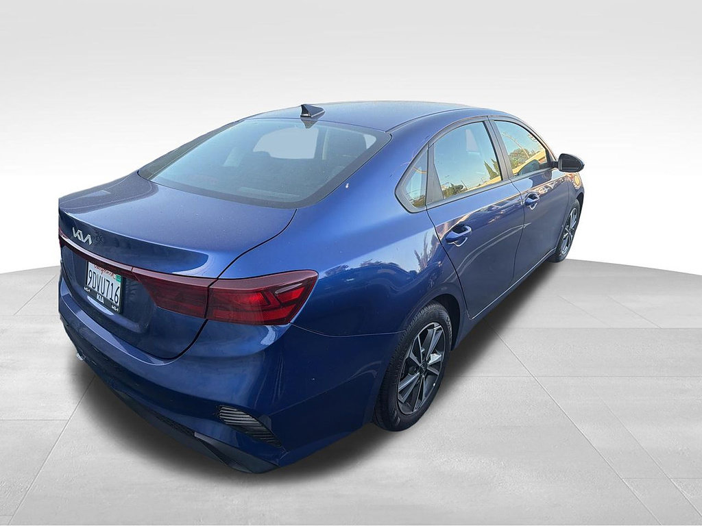 Used 2023 Kia Forte LXS FWD image 7