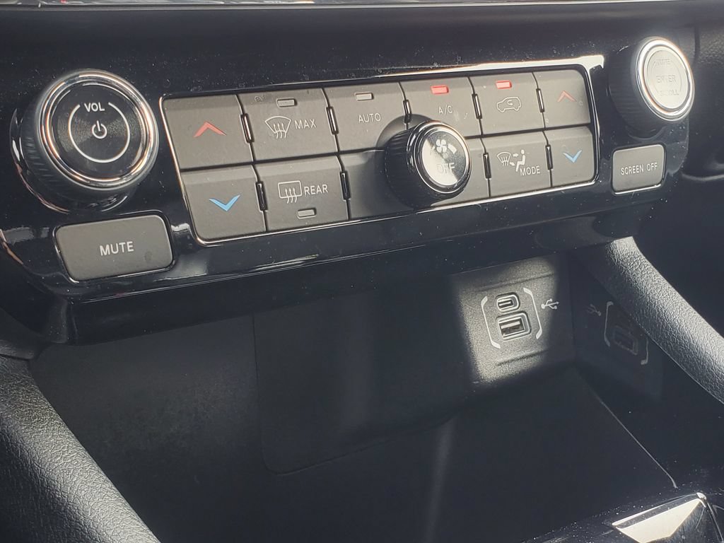 Used 2023 Jeep Compass Limited AWD/4WD image 20