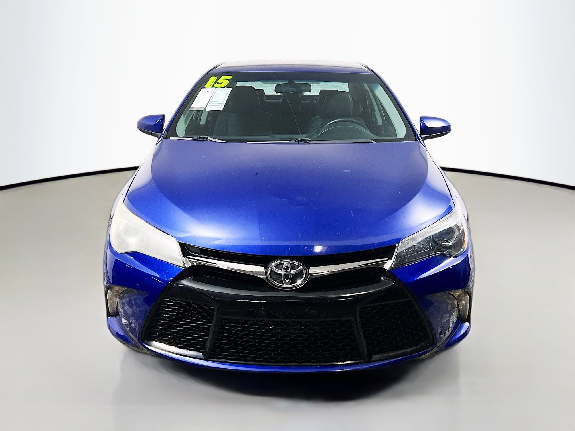 Used 2015 Toyota Camry SE image 11