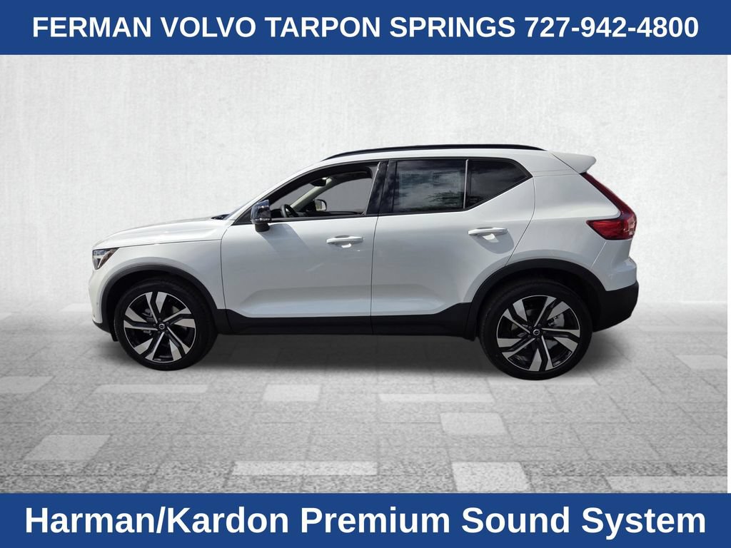New 2026 Volvo XC40 B5 Plus w/ Climate Package AWD/4WD image 7