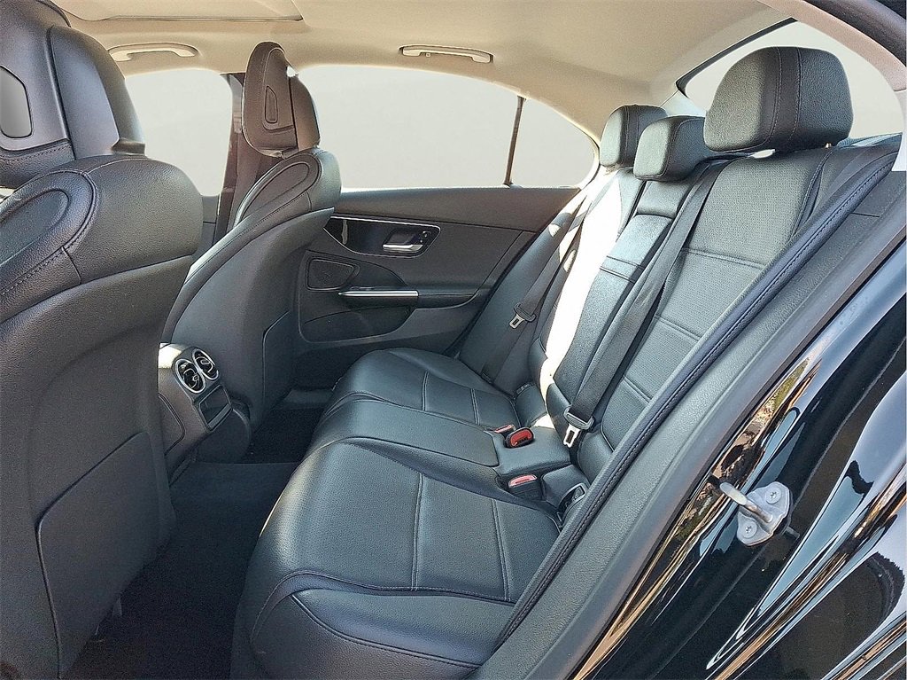 Used 2022 Mercedes-Benz C 300 C 300 image 11