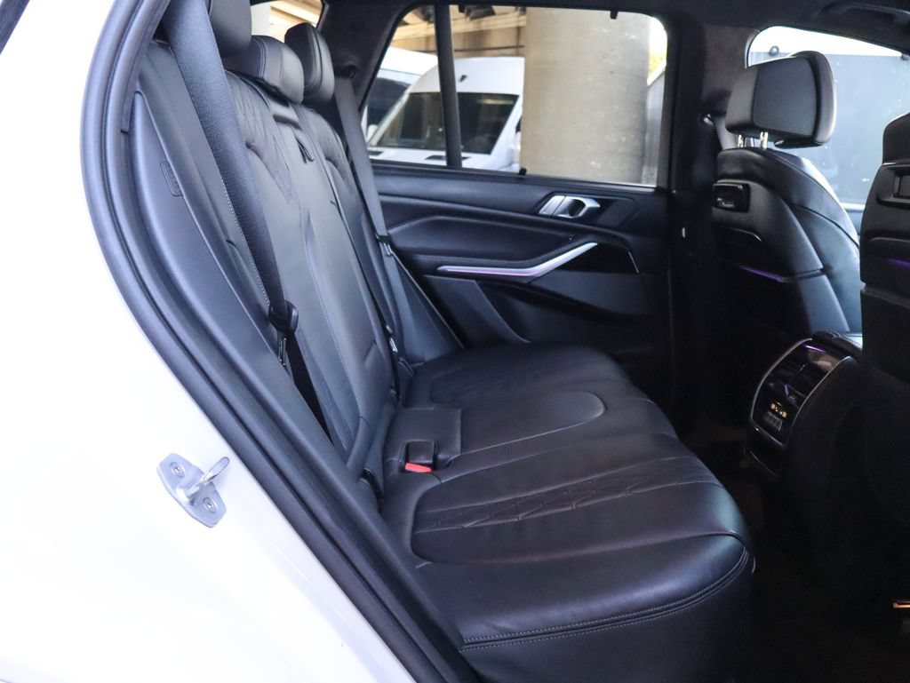 Used 2020 BMW X5 M50i w/ Executive Package AWD/4WD image 37