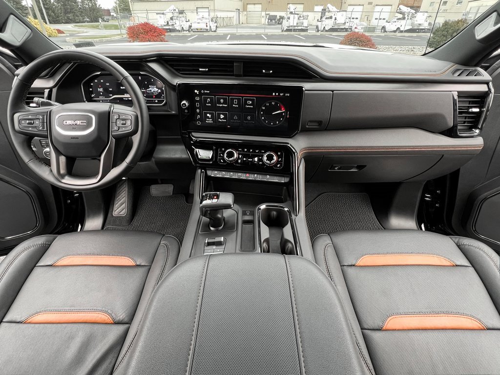 Used 2025 GMC Sierra 1500 AT4 w/ Technology Package image 4