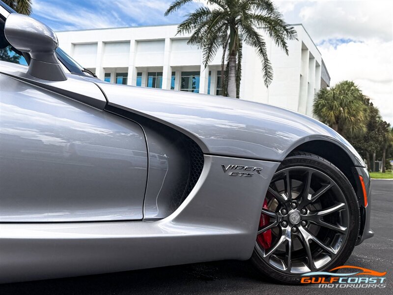 Used 2017 Dodge Viper GTS RWD image 58