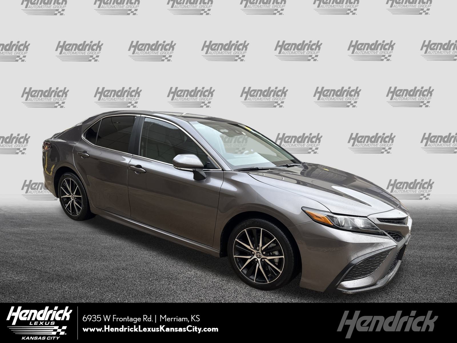 Used 2023 Toyota Camry SE