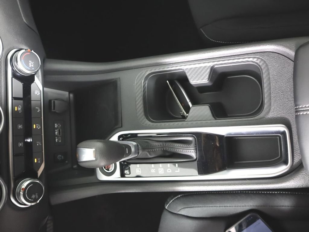 Used 2025 Nissan Sentra SV FWD image 15
