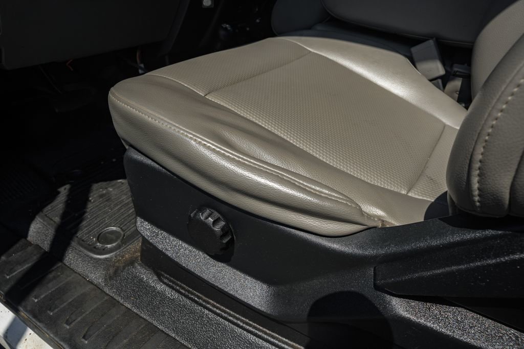 Used 2017 Ford F550 4x4 SuperCab Super Duty image 47