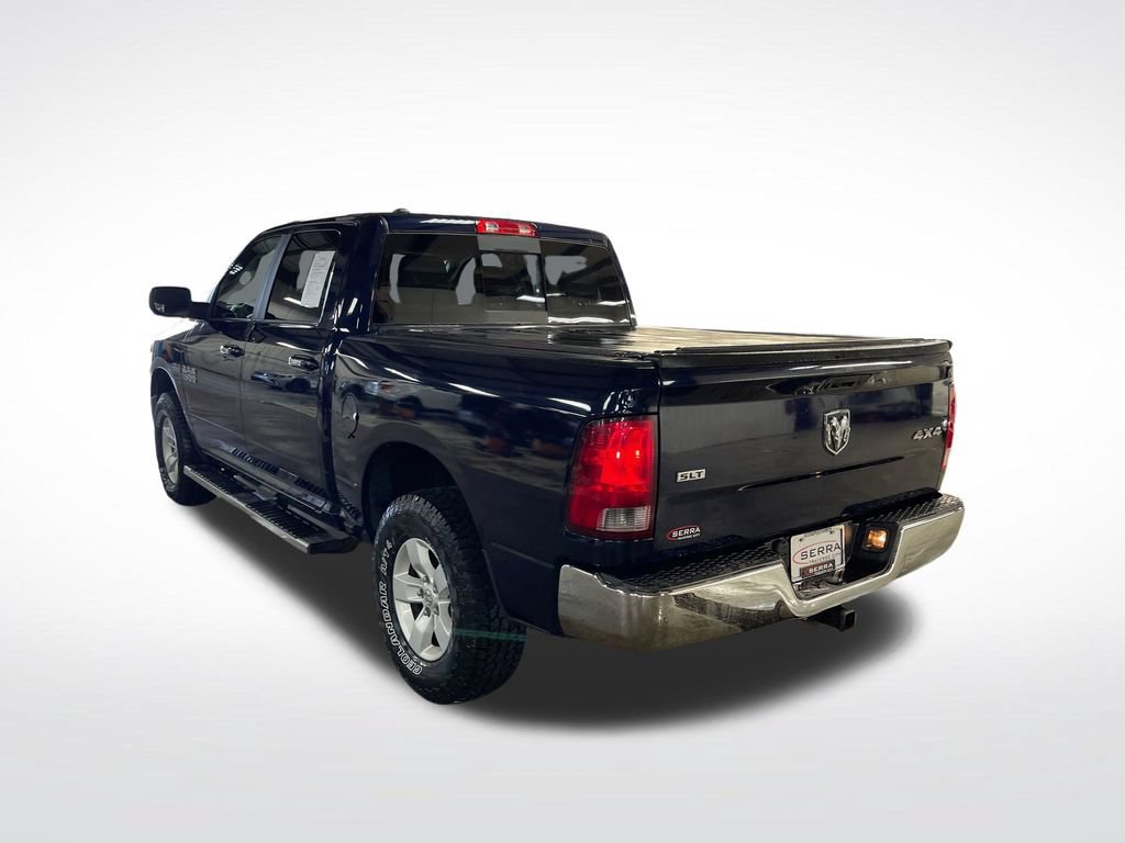 Used 2017 RAM 1500 Classic SLT w/ Luxury Group AWD/4WD image 3