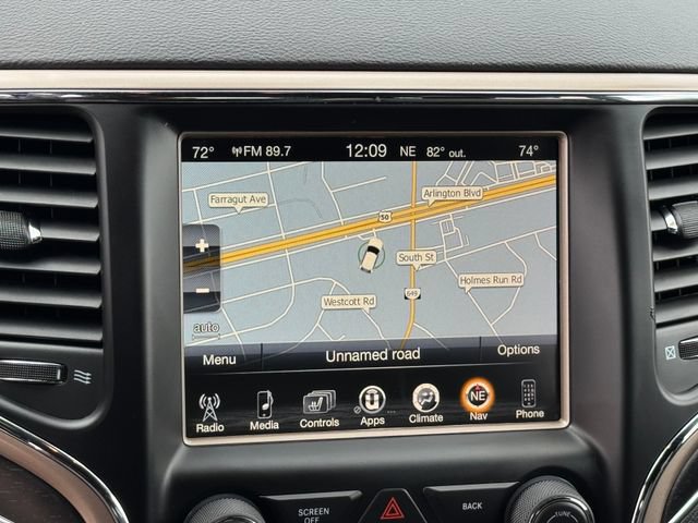 Used 2017 Jeep Grand Cherokee Limited w/ Luxury Group II AWD/4WD image 19