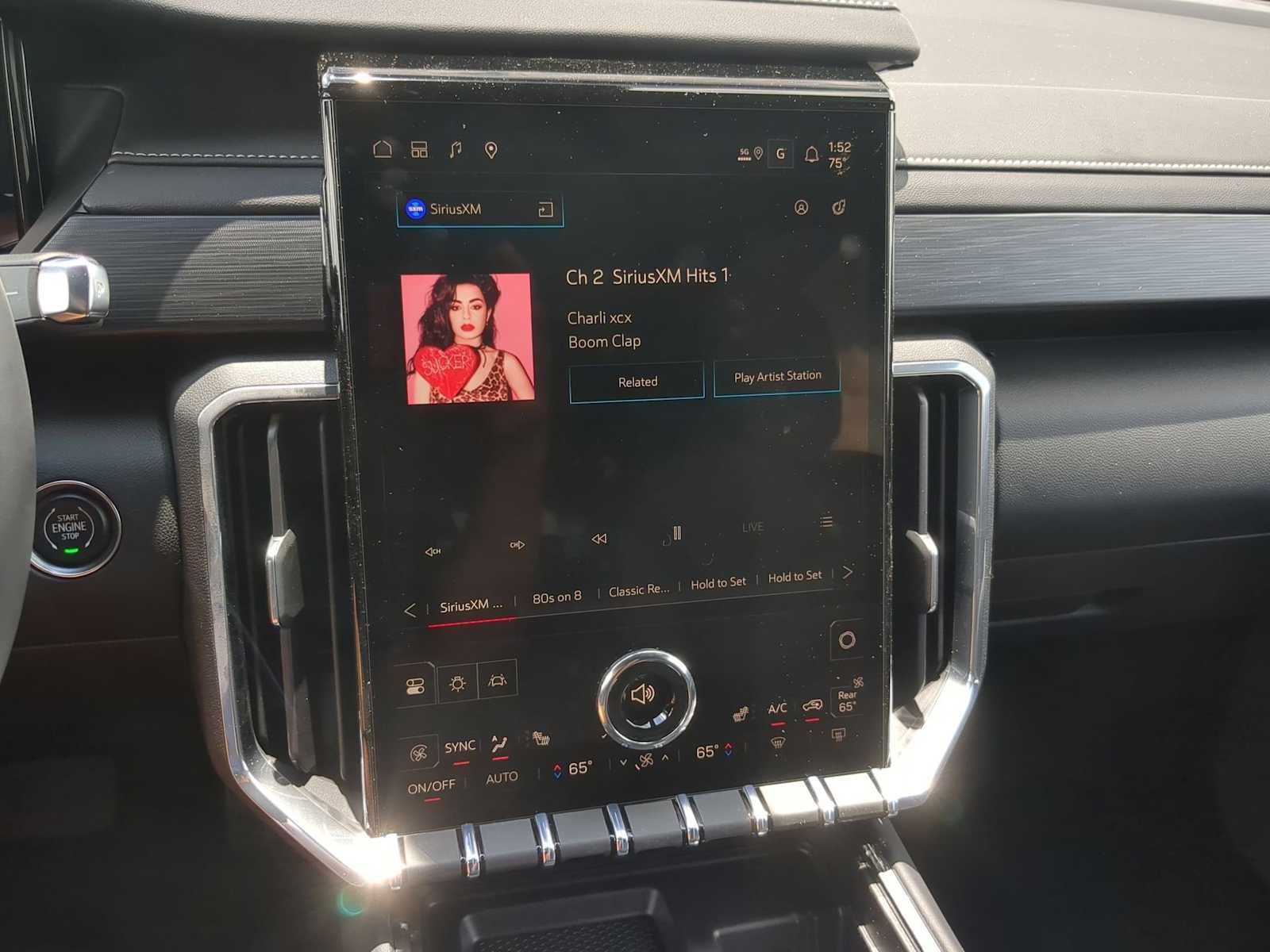 New 2025 GMC Acadia Elevation w/ Black Edition image 19