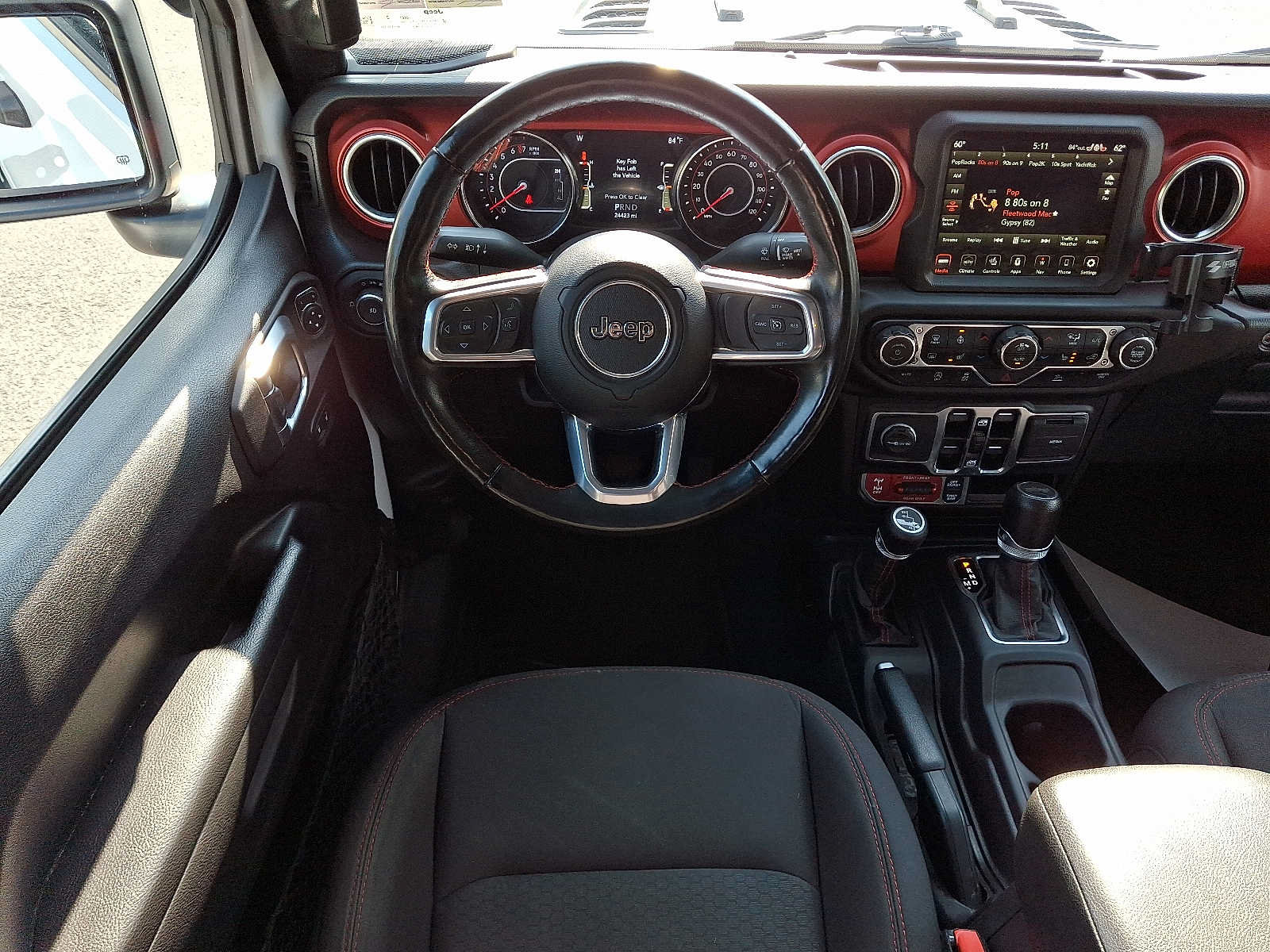 Used 2022 Jeep Wrangler Unlimited Rubicon w/ Cold Weather Group AWD/4WD image 14