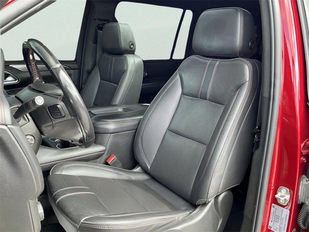 Used 2022 Chevrolet Suburban RST w/ Luxury Package image 31