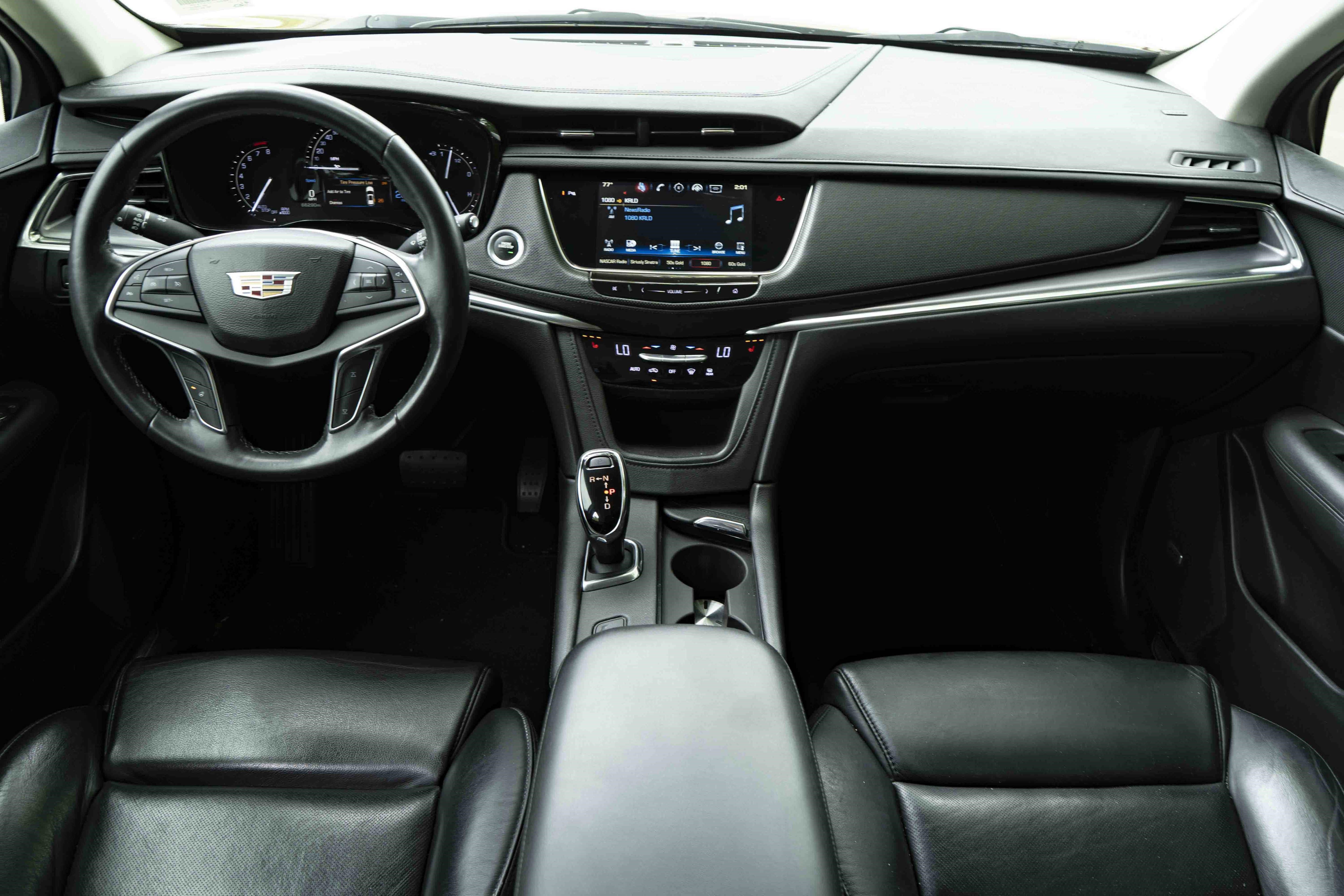 Used 2017 Cadillac XT5 Luxury image 28