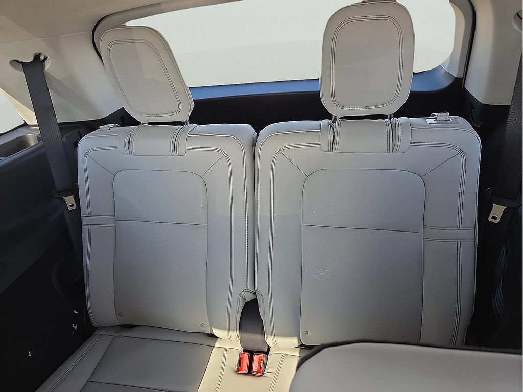 New 2026 Lincoln Aviator Reserve w/ Illumination Package AWD/4WD image 9
