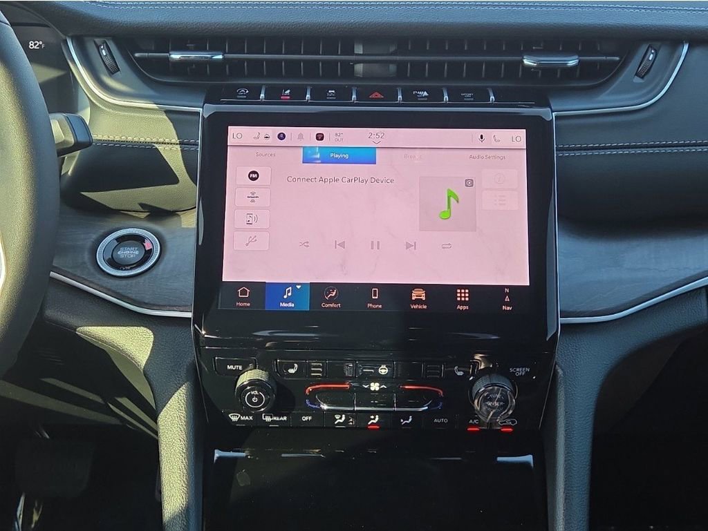 New 2025 Jeep Grand Cherokee Limited image 19