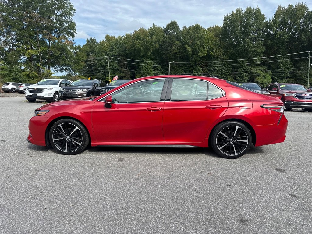 Used 2019 Toyota Camry XSE image 4