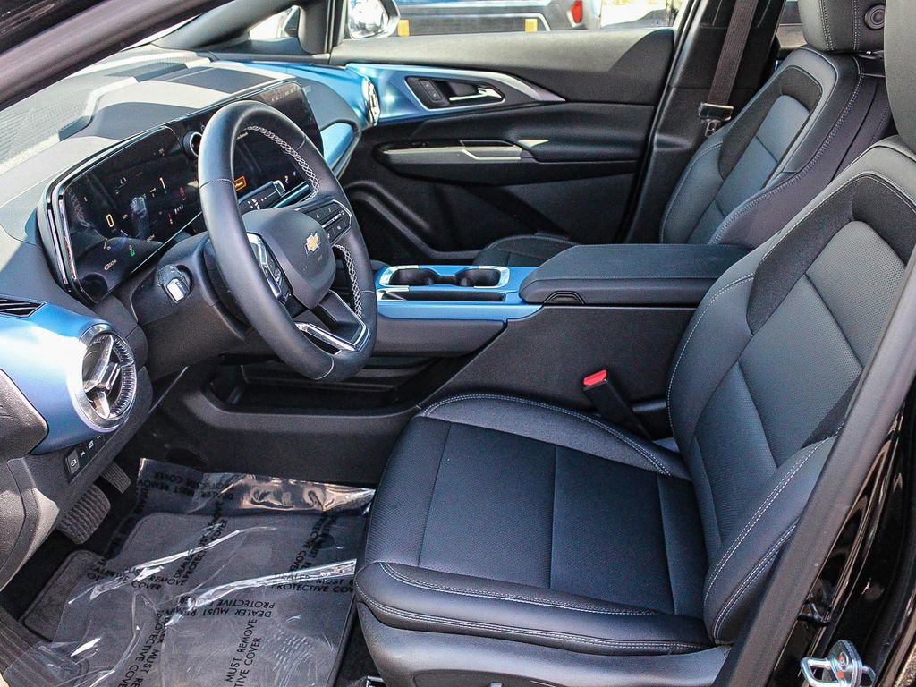 Used 2026 Chevrolet Equinox EV LT FWD image 18