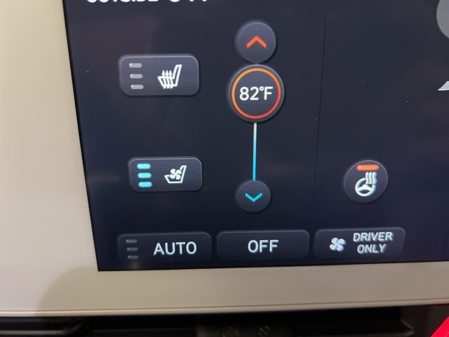 Used 2024 Hyundai Ioniq 5 Limited image 36