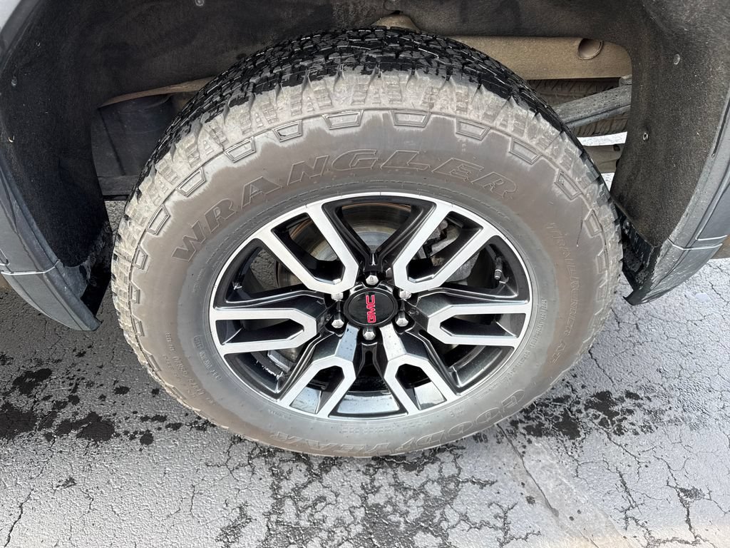 Used 2024 GMC Sierra 1500 AT4 AWD/4WD image 25