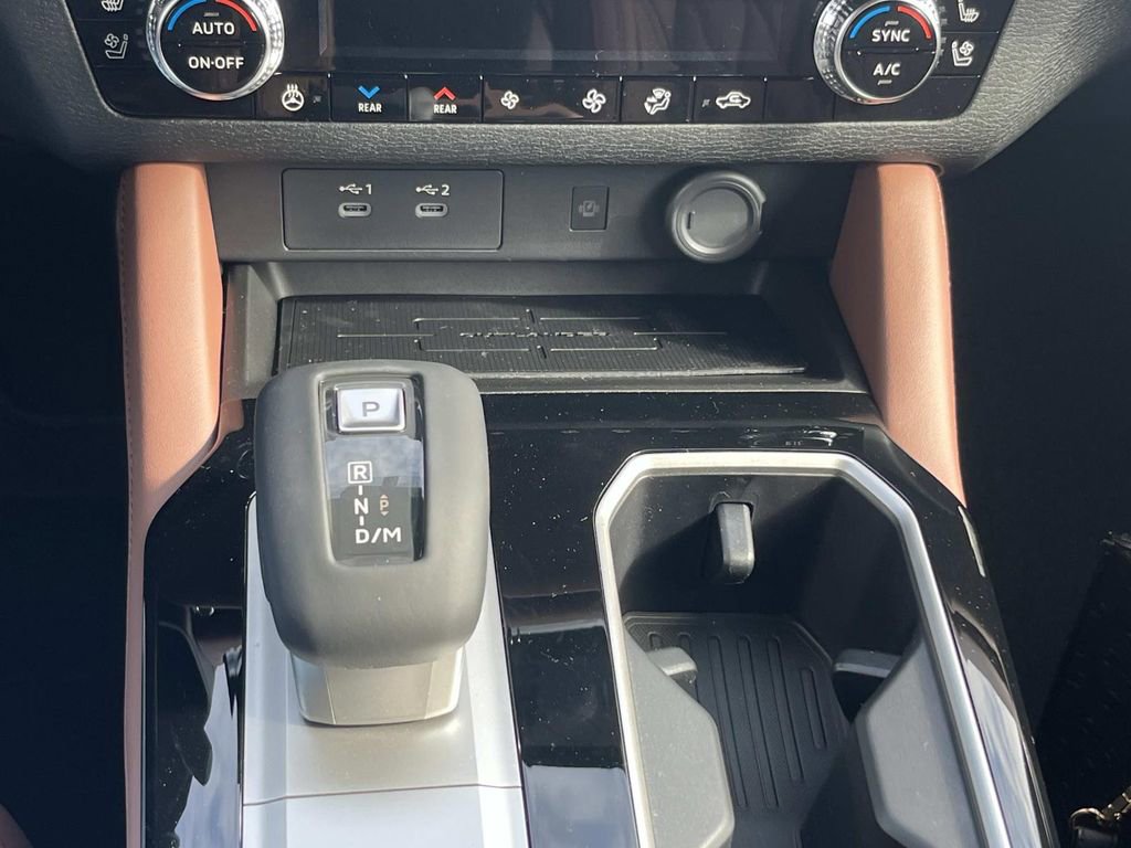 New 2026 Mitsubishi Outlander SEL FWD image 22